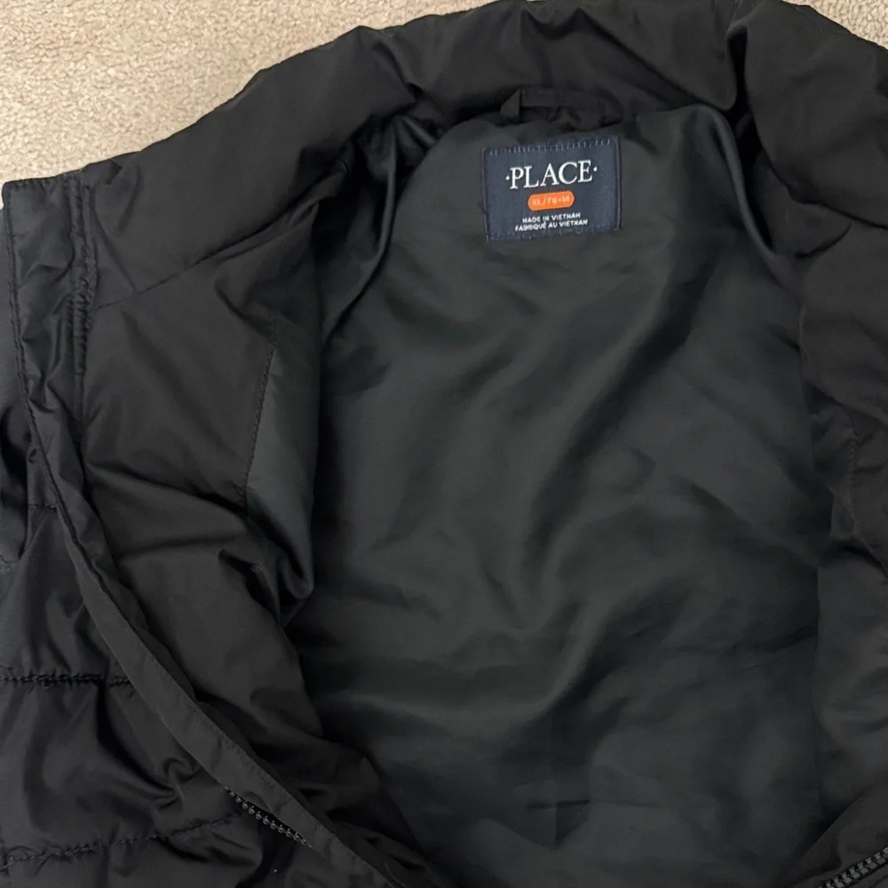 Kids Black Puffer Jacket size XL